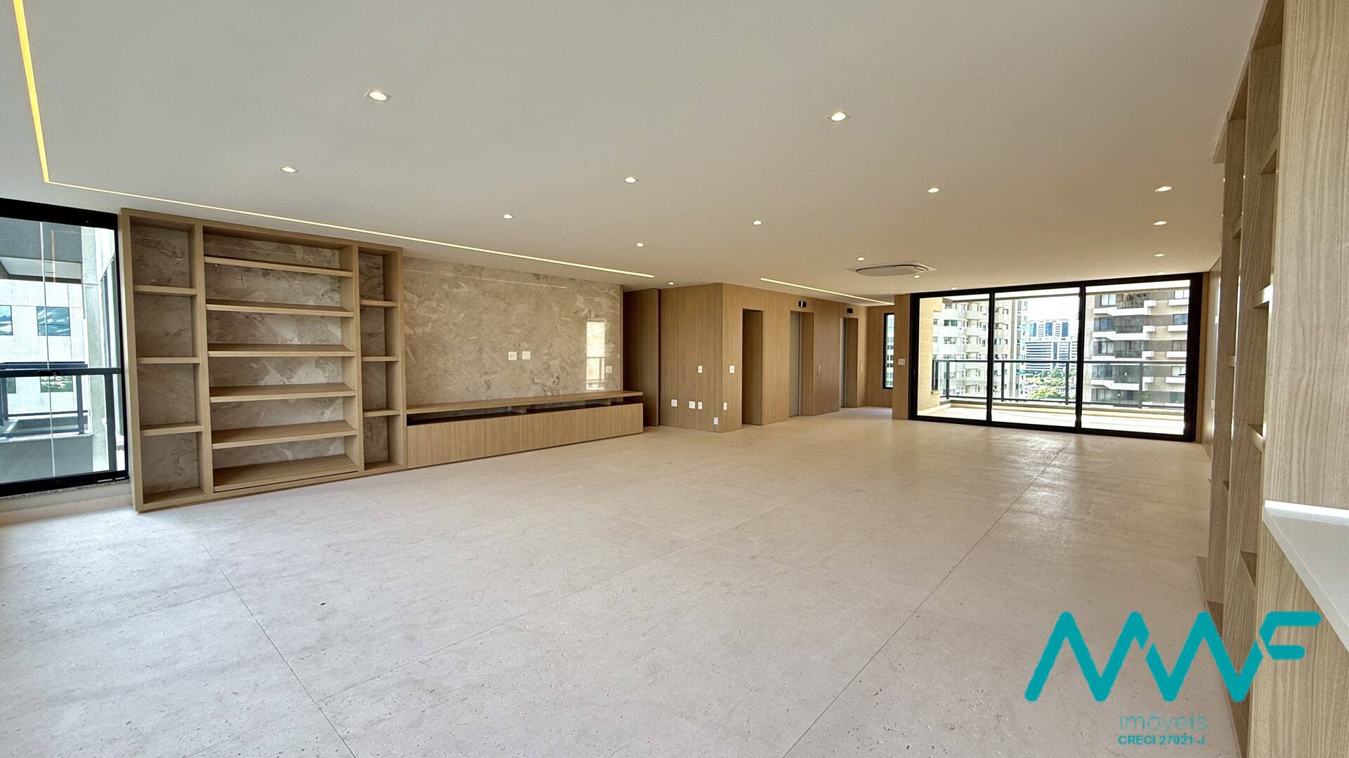 Apartamento à venda com 3 quartos, 281m² - Foto 7