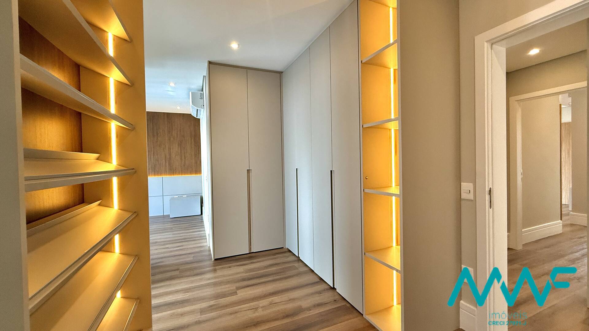 Apartamento à venda com 3 quartos, 281m² - Foto 18