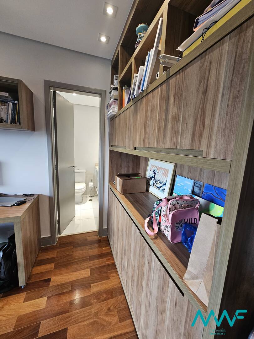 Apartamento à venda com 3 quartos, 176m² - Foto 10