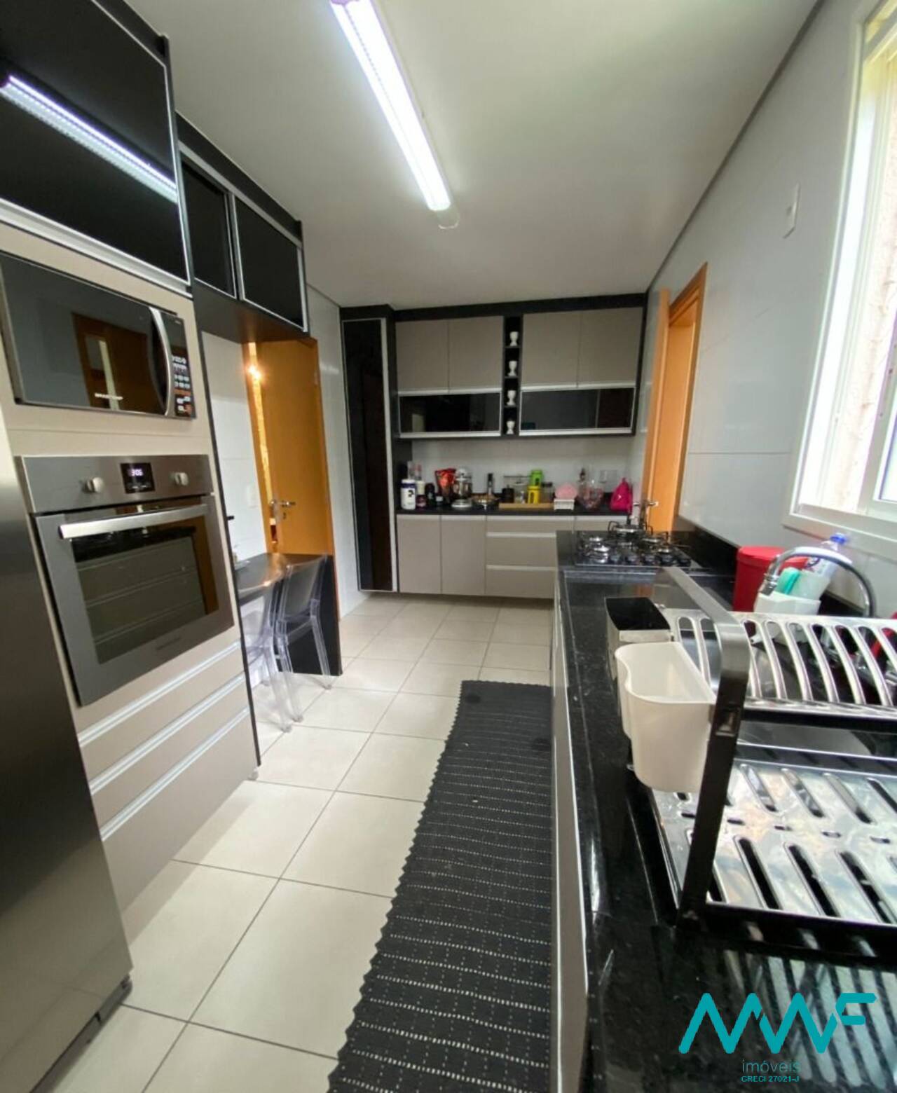 Apartamento à venda com 3 quartos, 123m² - Foto 9