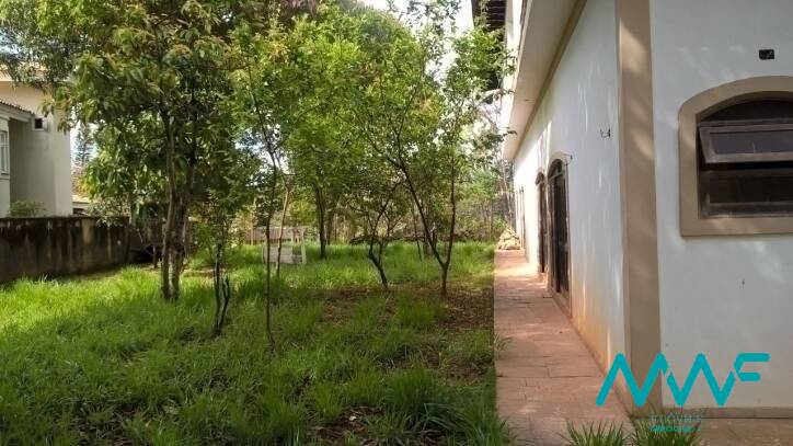 Casa de Condomínio à venda com 8 quartos, 1760m² - Foto 9